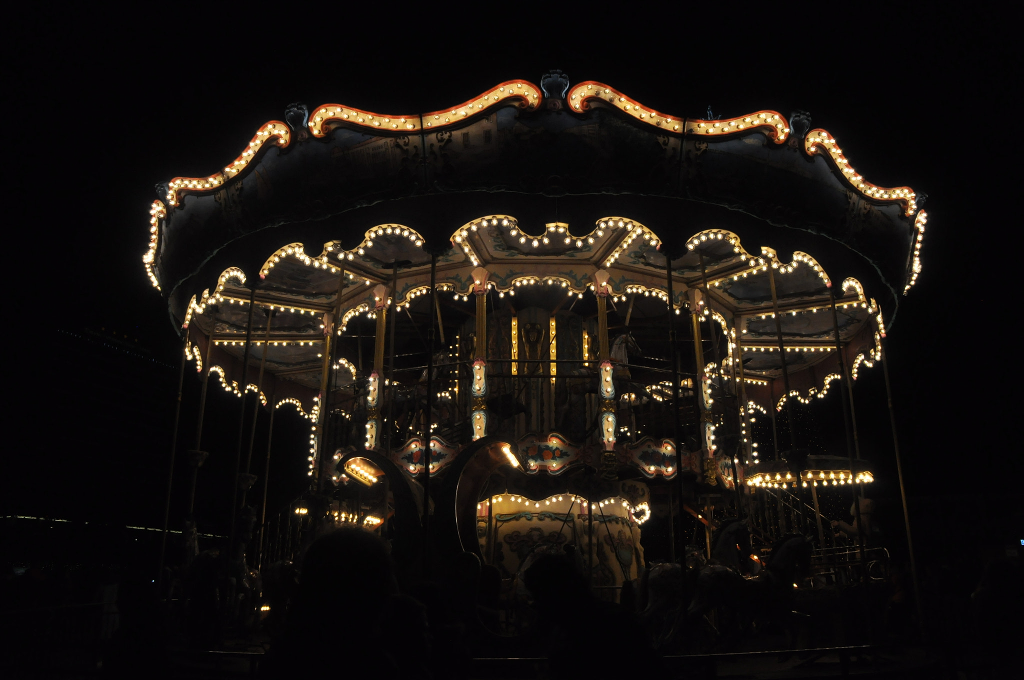 Nikon D90 + Sigma 18-125mm F3.8-5.6 DC HSM sample photo. Carousel ,tirana albania 2018 photography