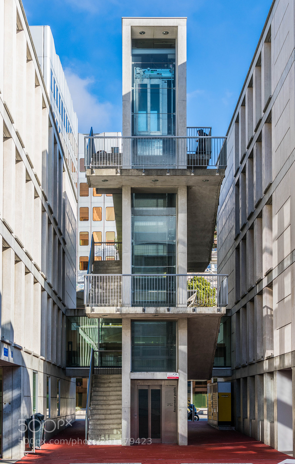 Nikon D3400 sample photo. Ascenseur du flon photography