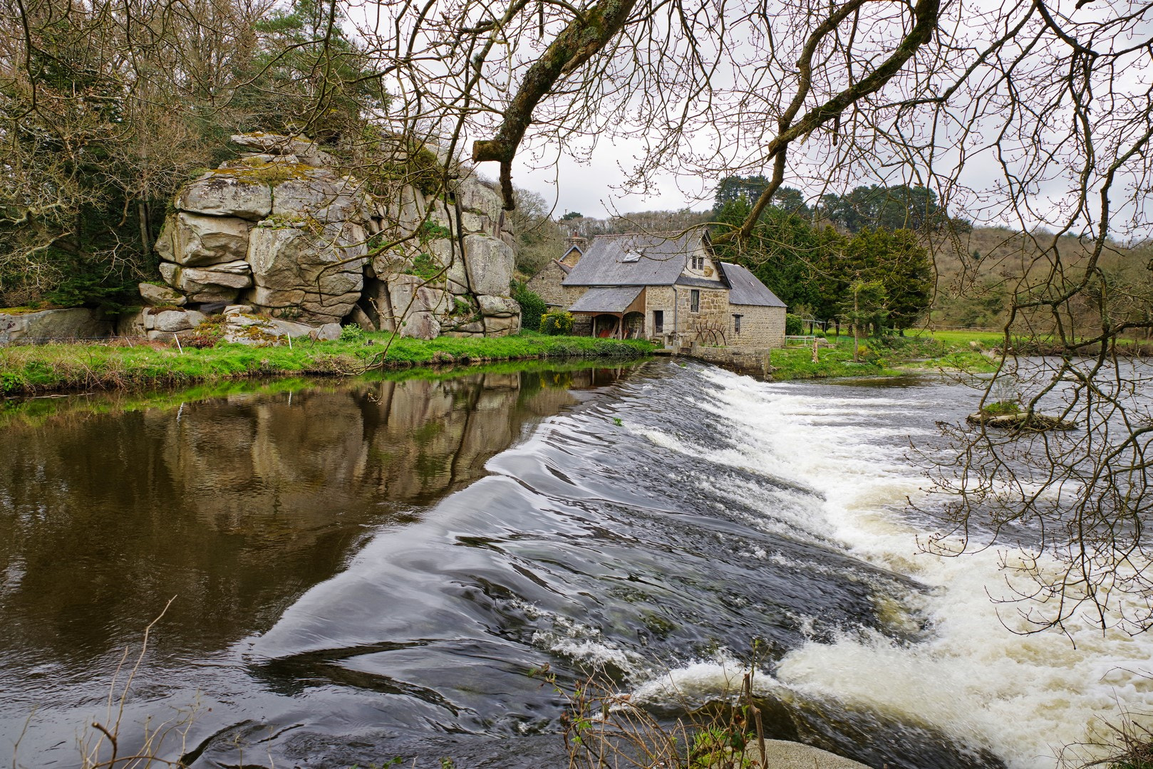 HD Pentax D FA 24-70mm F2.8 ED SDM WR sample photo. Le leguer moulin du losser photography