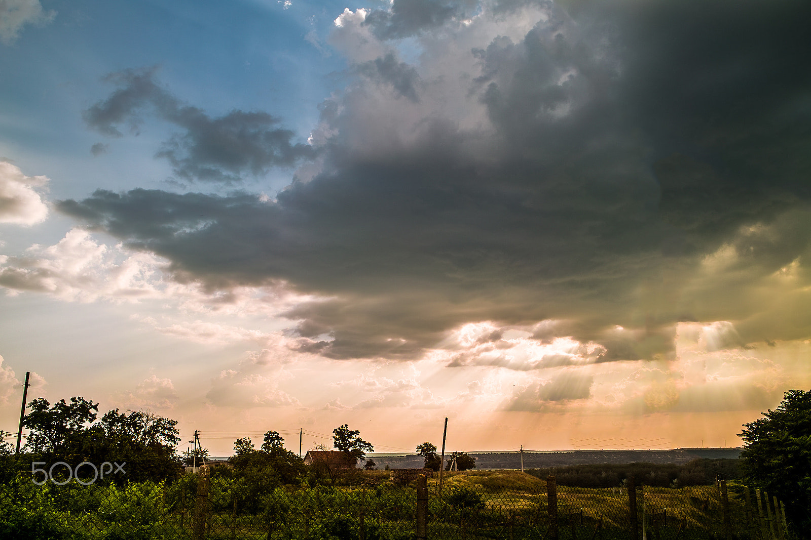 Sigma DP1 sample photo. Beauty sunrays in clouds photography