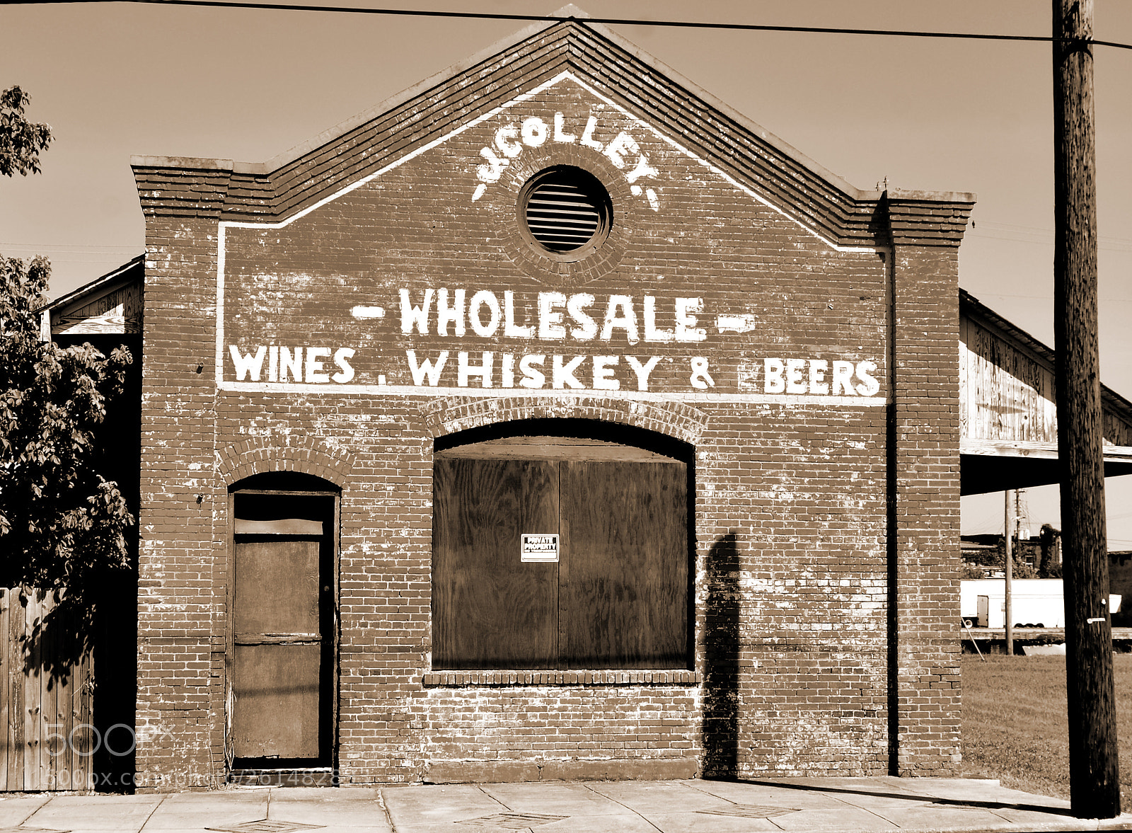 Nikon D7100 sample photo. Wholesale whiskey b&w photography
