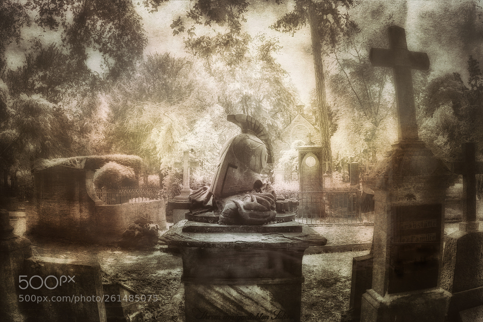 Canon EOS 7D Mark II sample photo. Headstone photography