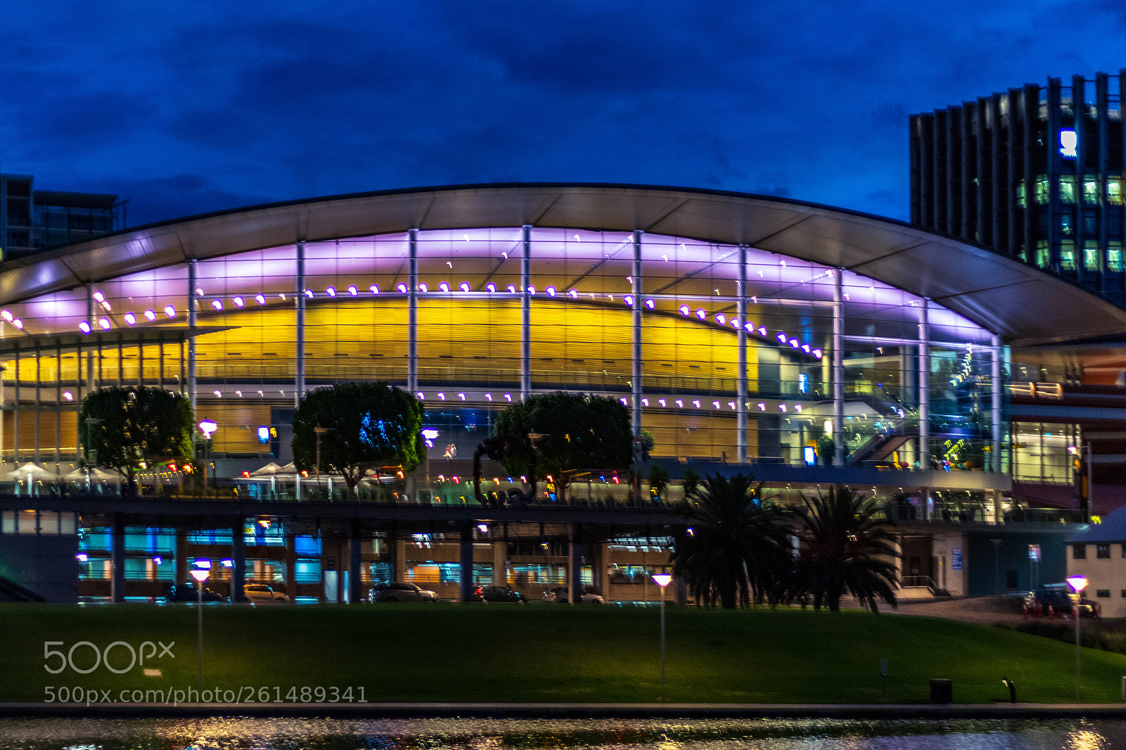 Canon EOS 700D (EOS Rebel T5i / EOS Kiss X7i) sample photo. Adelaide convention centre complex photography