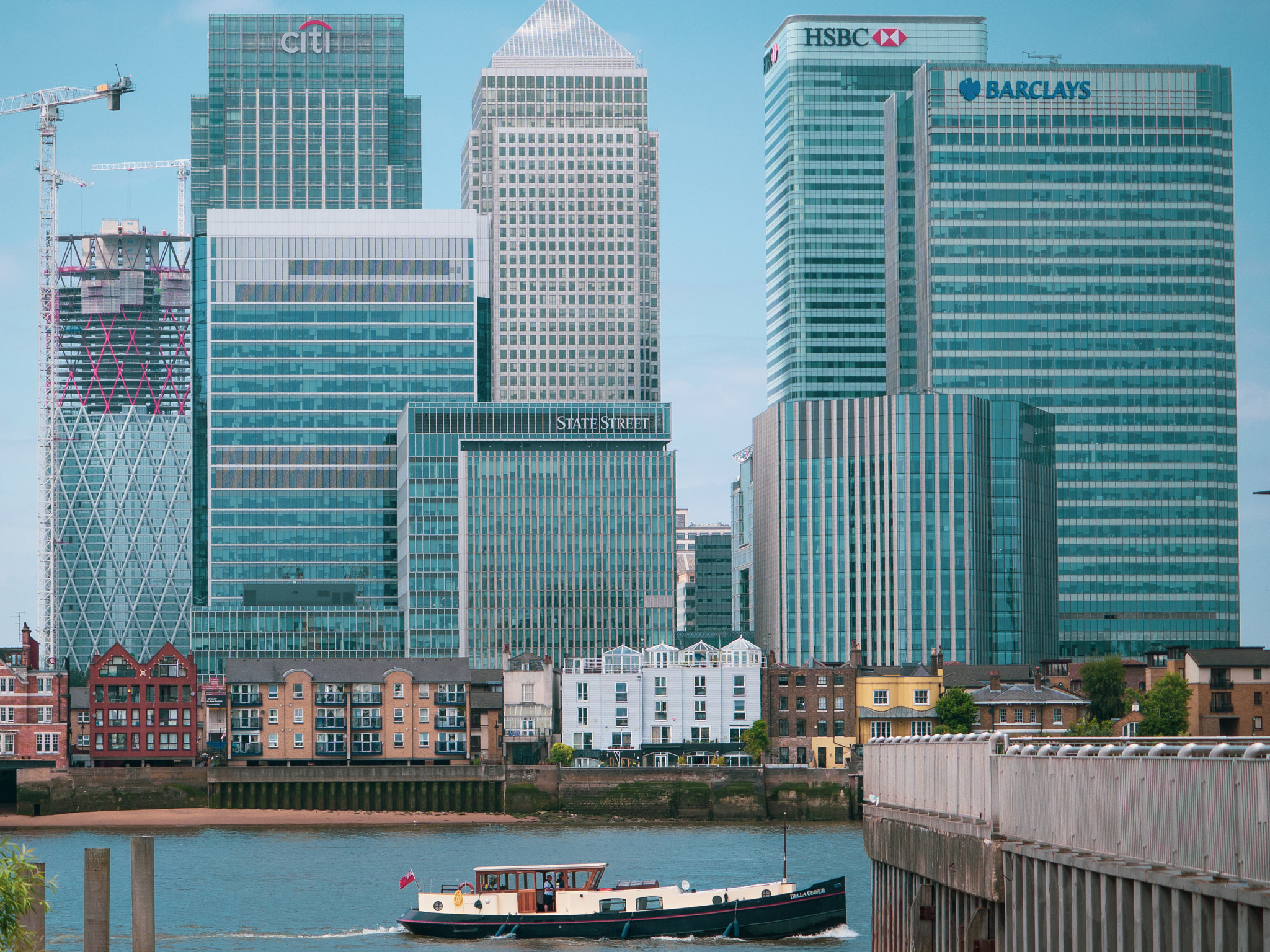 Panasonic Lumix DMC-G5 sample photo. Boat on the thames photography