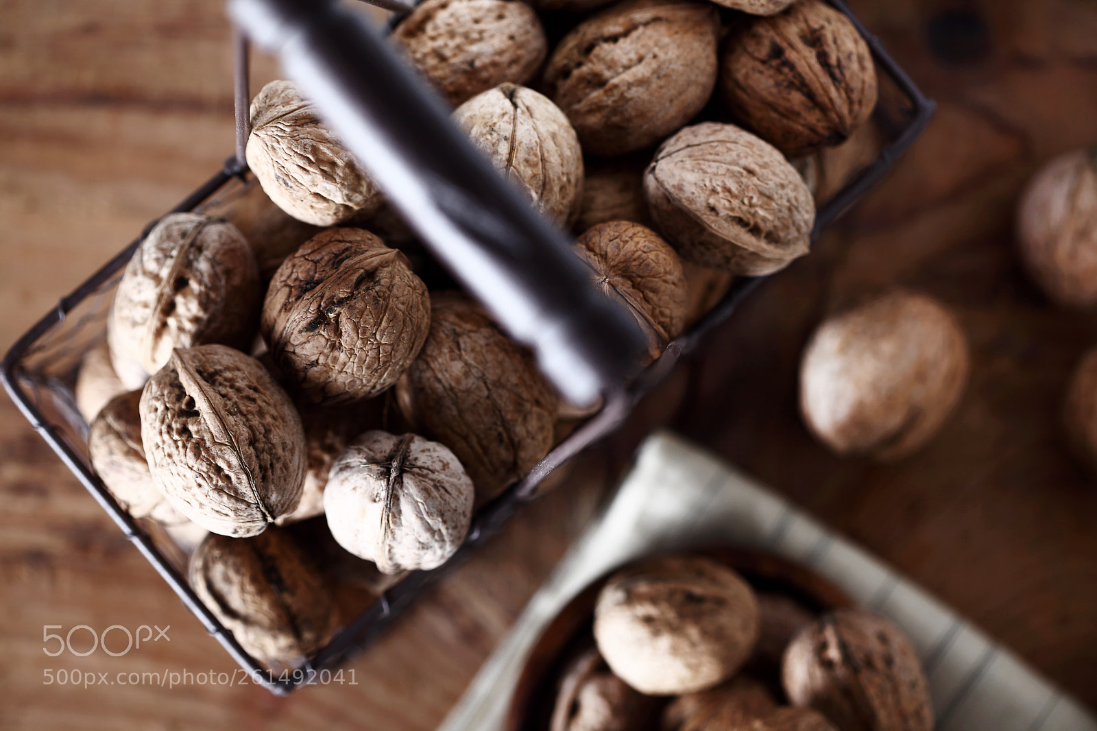 Canon EOS 5D Mark II sample photo. Walnut basket photography