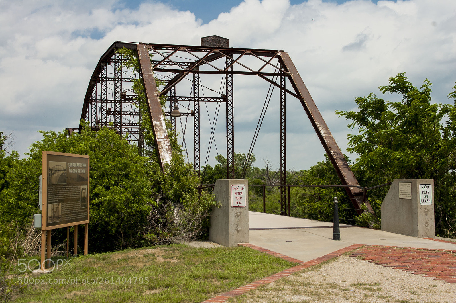 Nikon D40 sample photo. Canadian bridge photography