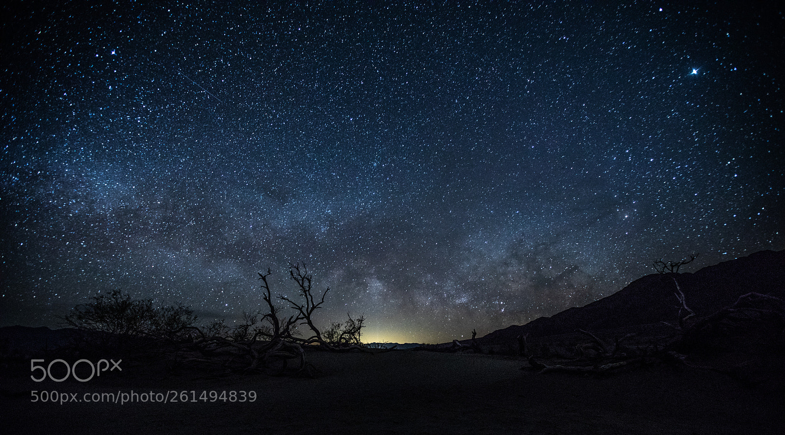 Canon EOS 5D Mark IV sample photo. Death valley milky way photography
