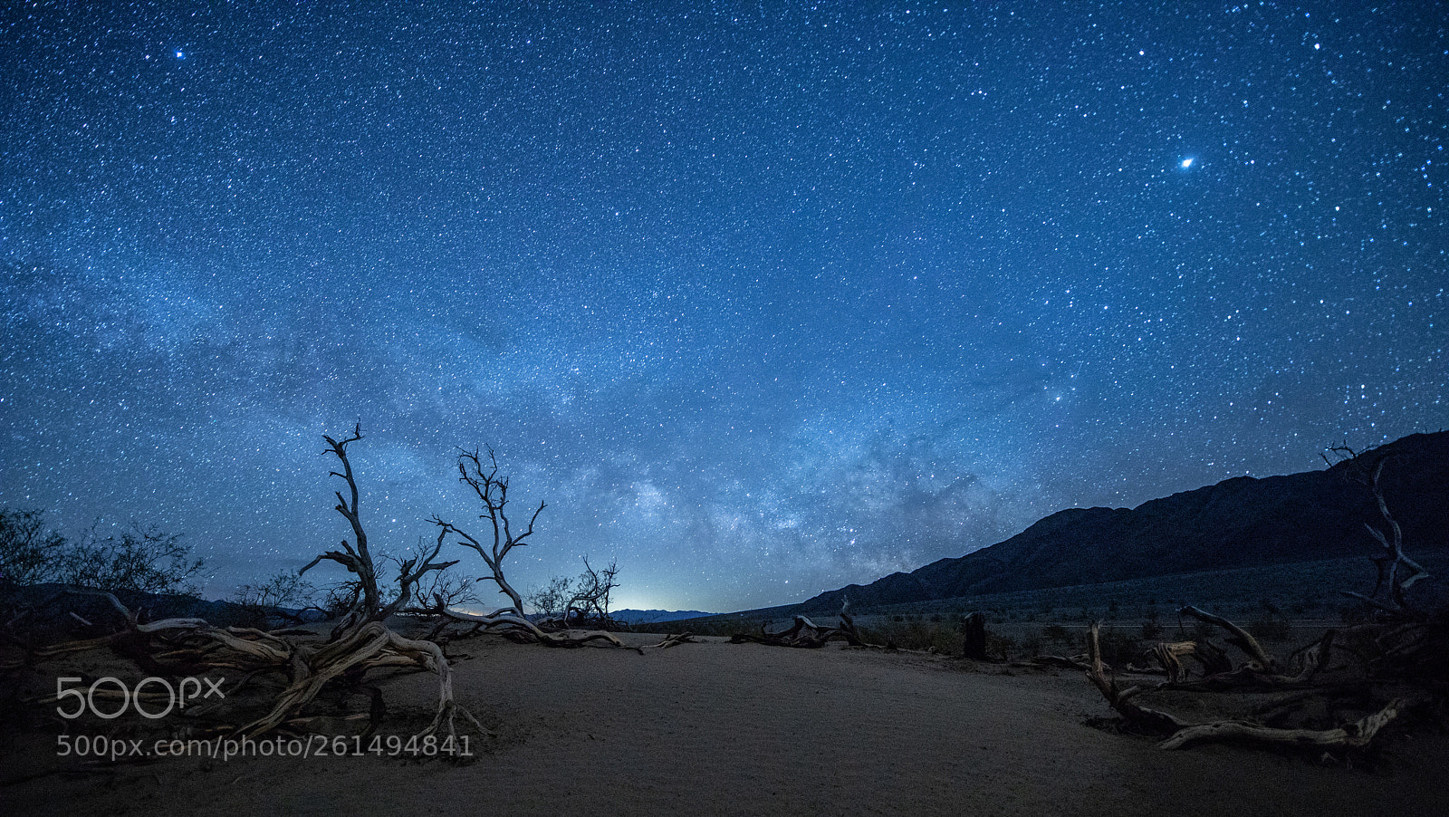 Canon EOS 5D Mark IV sample photo. Death valley milky way photography