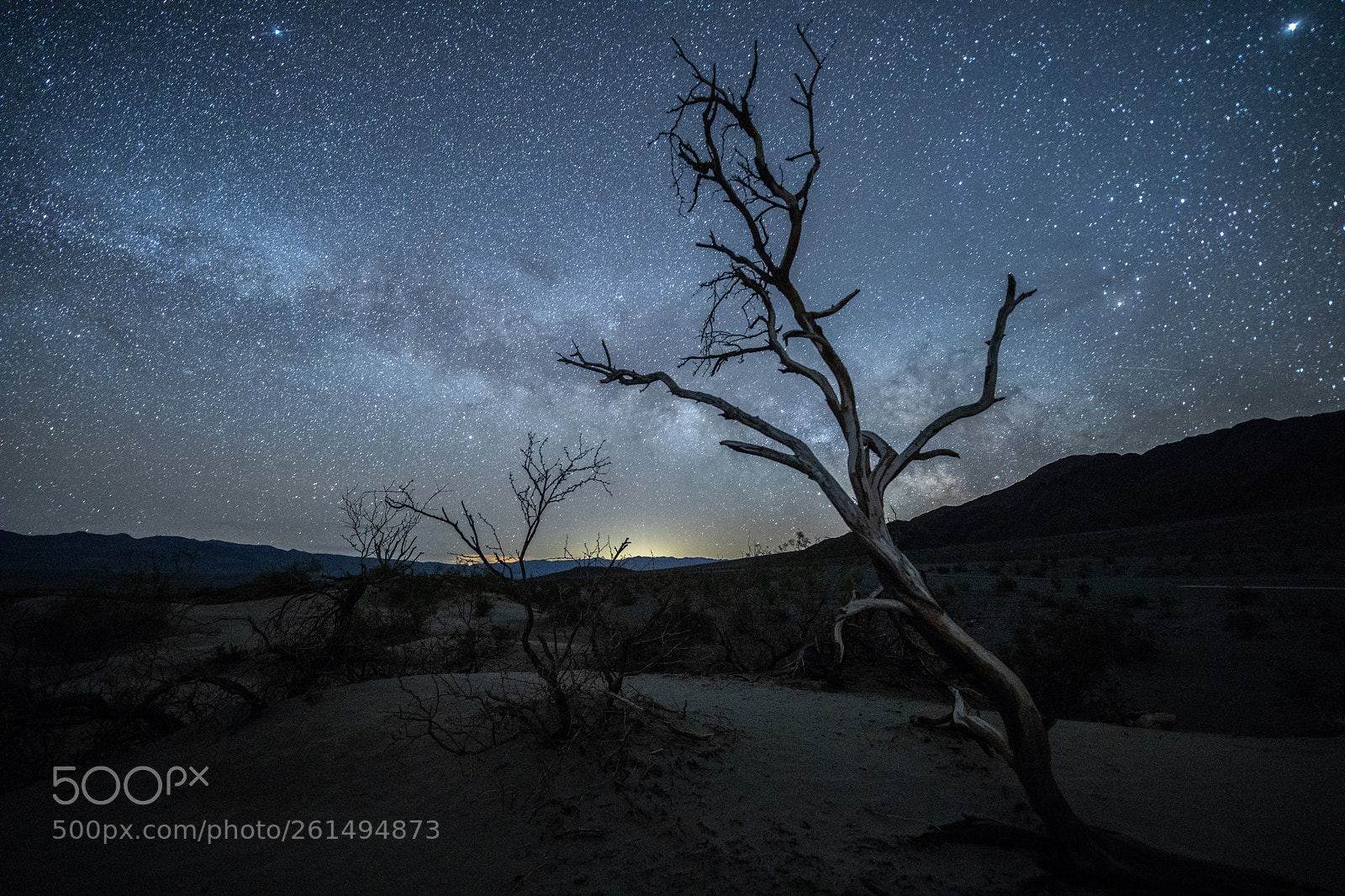 Canon EOS 5D Mark IV sample photo. Death valley milky way photography