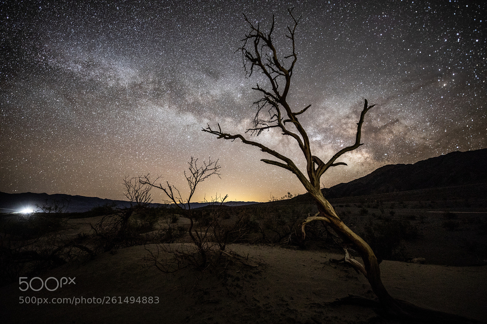 Canon EOS 5D Mark IV sample photo. Death valley milky way photography