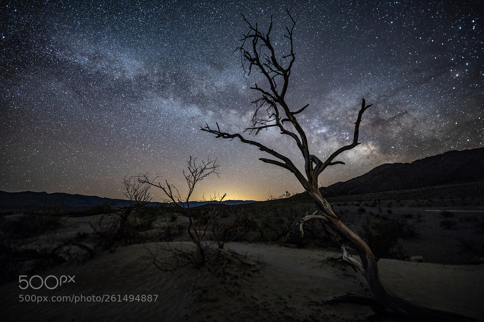 Canon EOS 5D Mark IV sample photo. Death valley milky way photography