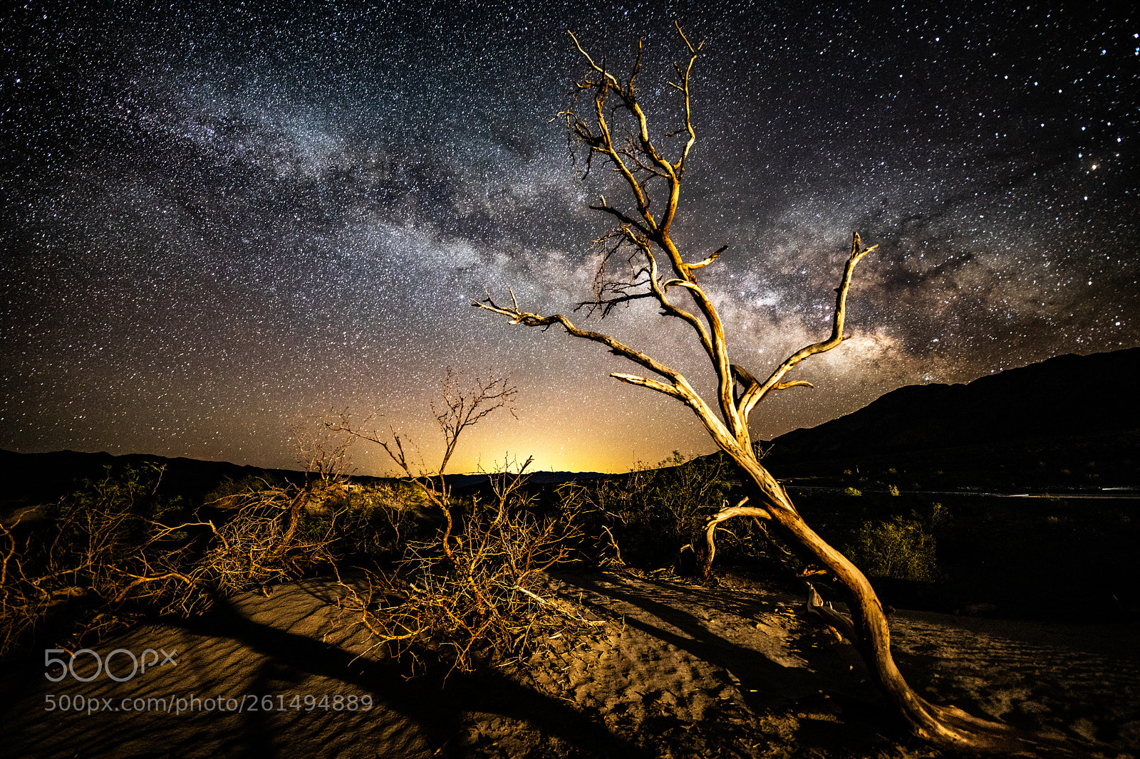 Canon EOS 5D Mark IV sample photo. Death valley milky way photography