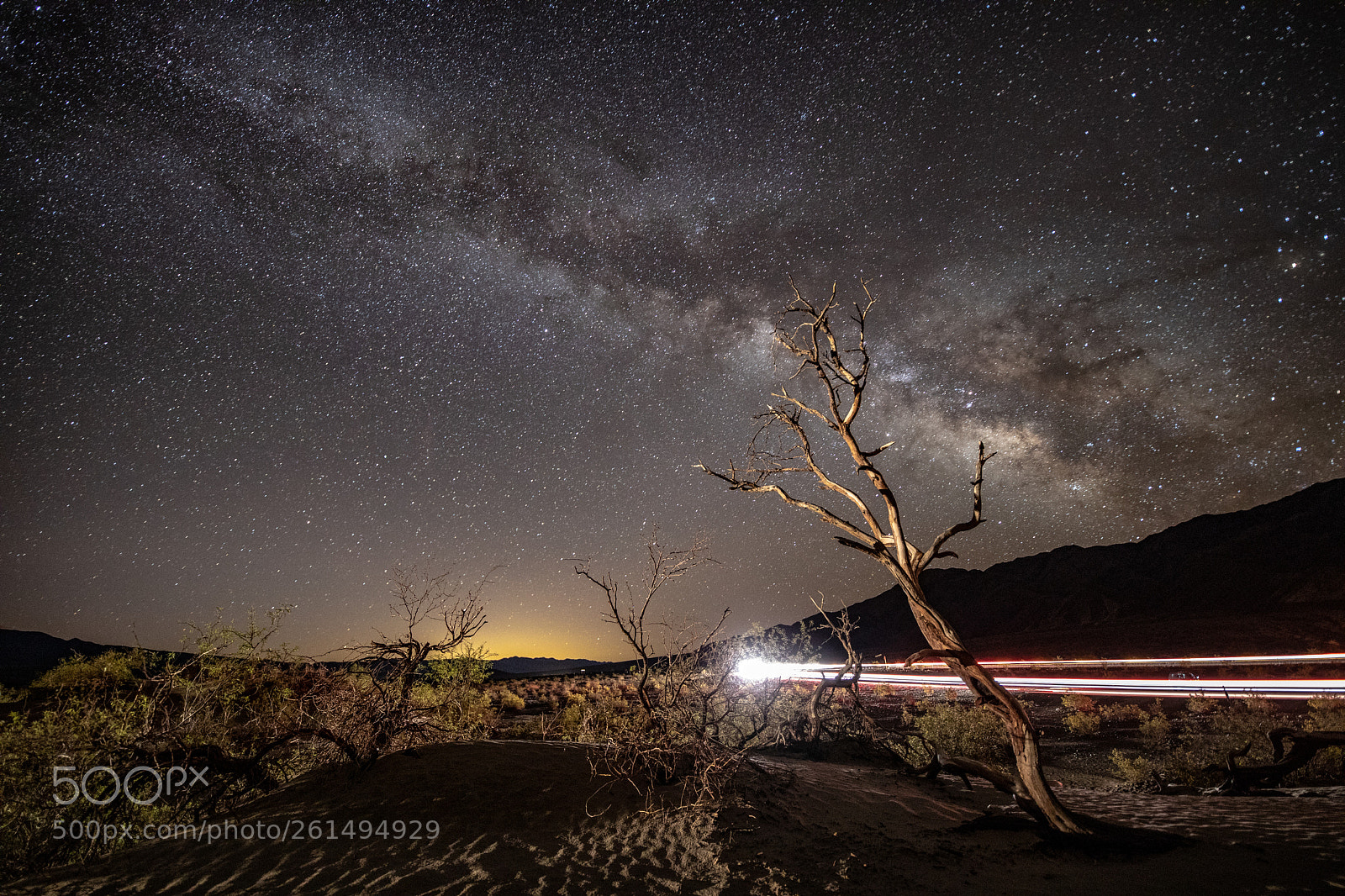 Canon EOS 5D Mark IV sample photo. Death valley milky way photography