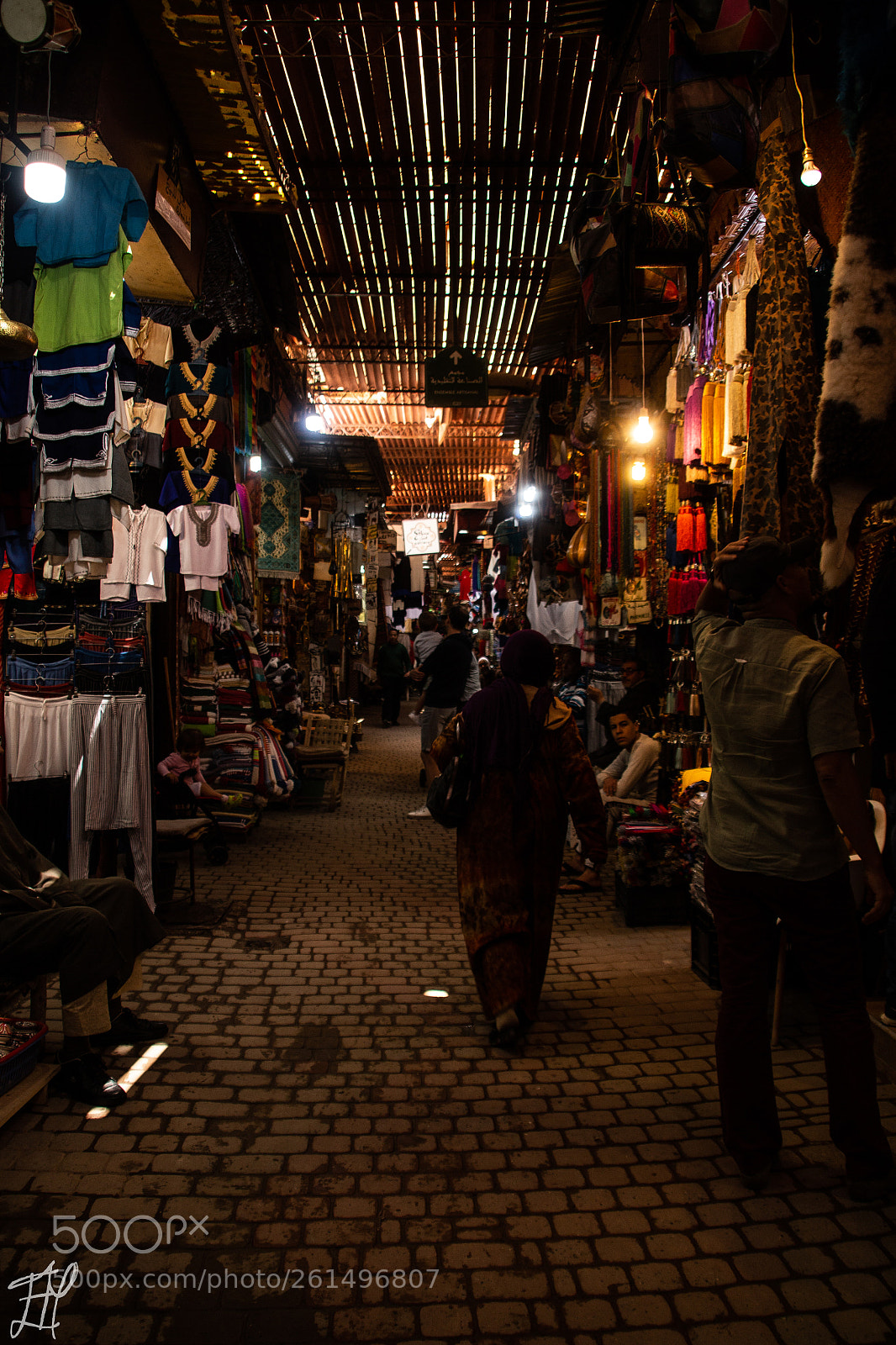 Canon EOS 700D (EOS Rebel T5i / EOS Kiss X7i) sample photo. Lights and shadows in photography