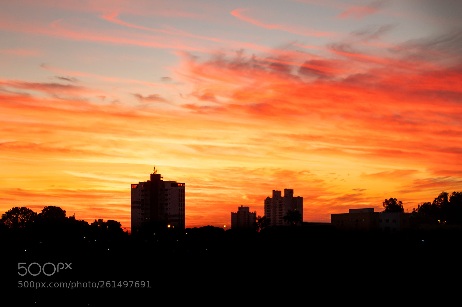 Canon EOS 1300D (EOS Rebel T6 / EOS Kiss X80) sample photo. What a city sunset photography