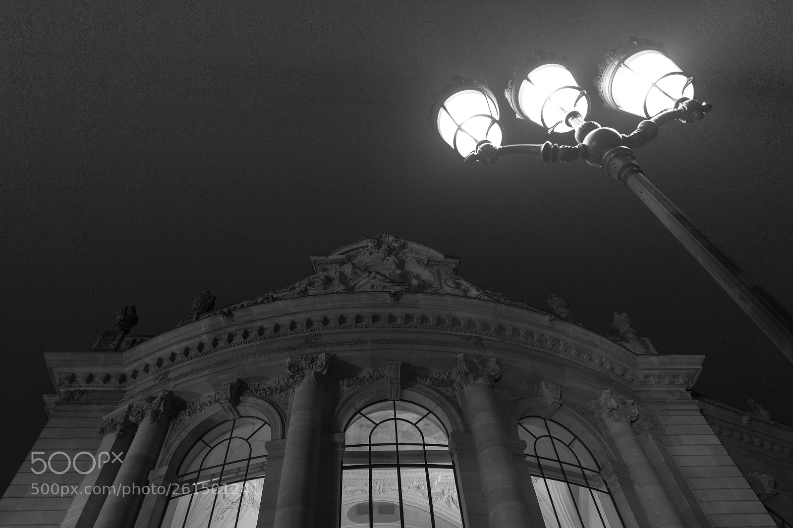 Canon EOS 5D Mark II sample photo. Palace photography