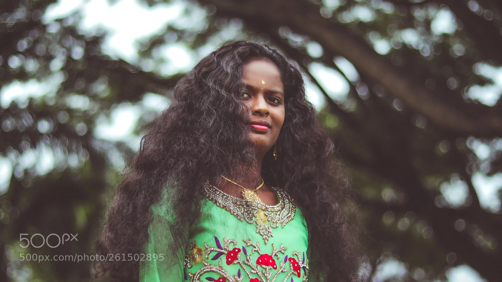 Canon EOS 77D (EOS 9000D / EOS 770D) sample photo. Helen mary. photography