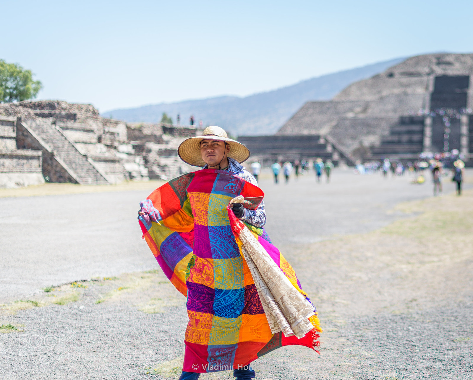 Nikon D810 sample photo. Pyramid salesman photography