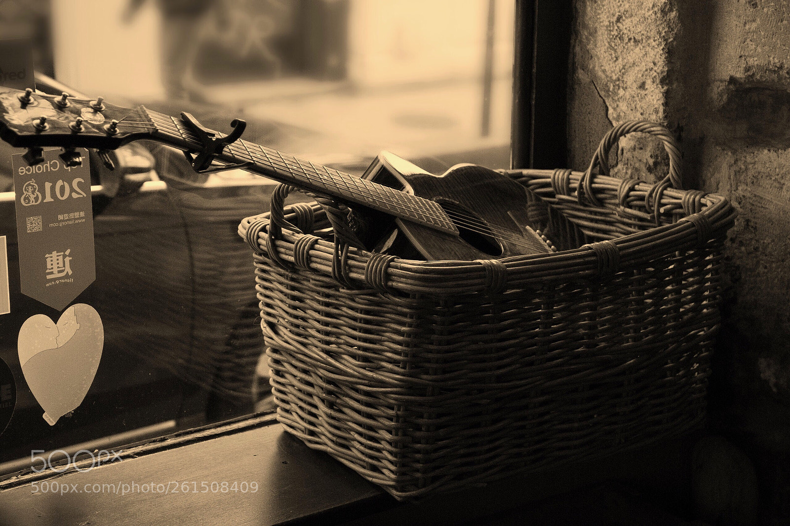 Canon EOS 60D sample photo. Six string photography