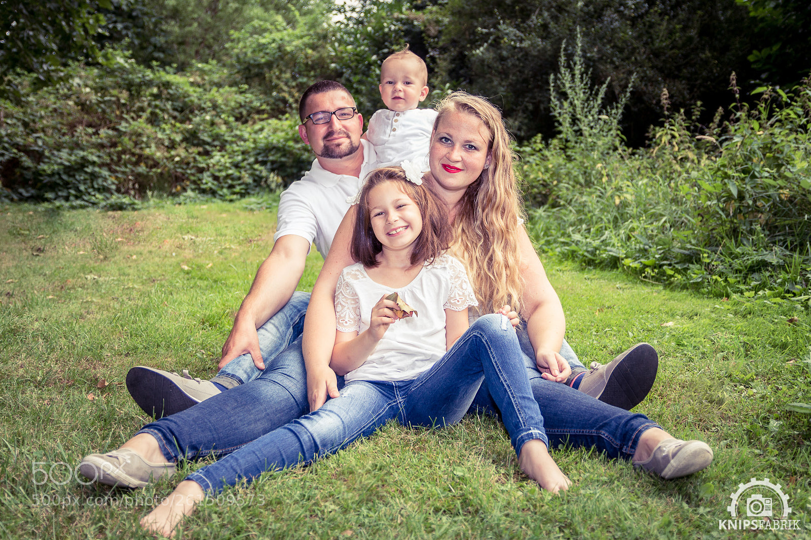 Canon EOS 700D (EOS Rebel T5i / EOS Kiss X7i) sample photo. We are family part 2 photography