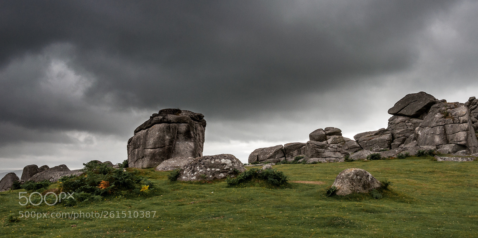 Nikon D5000 sample photo. Moody sky over bonehill photography