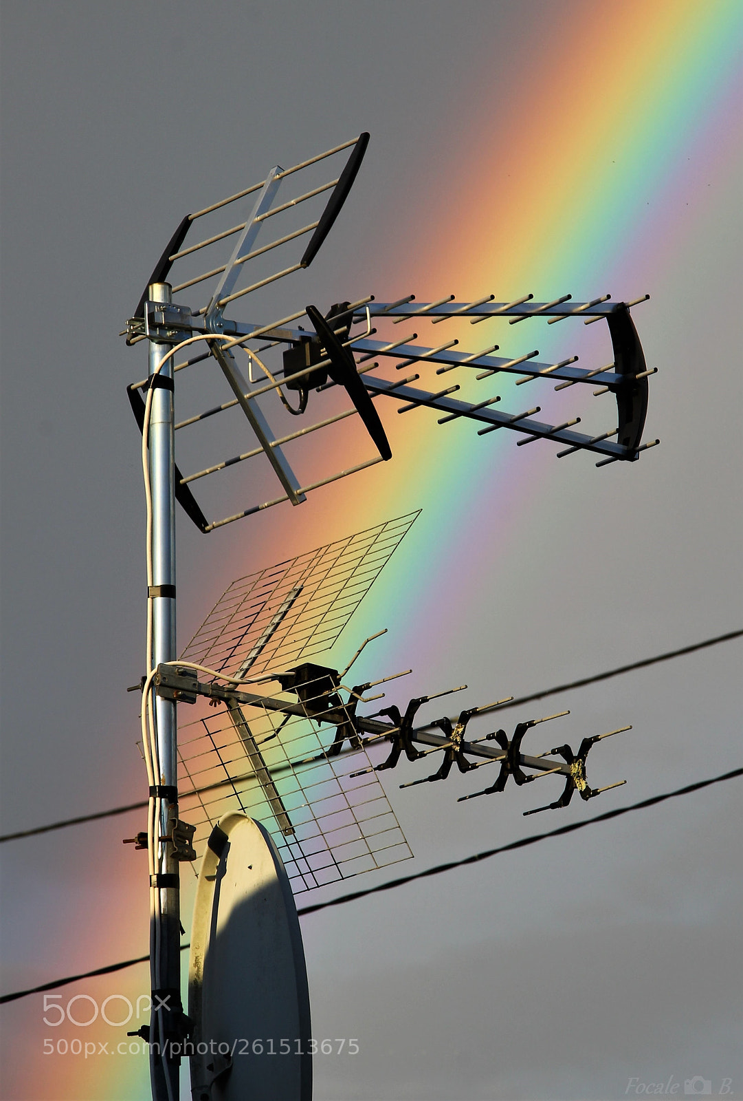 Canon EOS 1100D (EOS Rebel T3 / EOS Kiss X50) sample photo. Radio rainbow photography