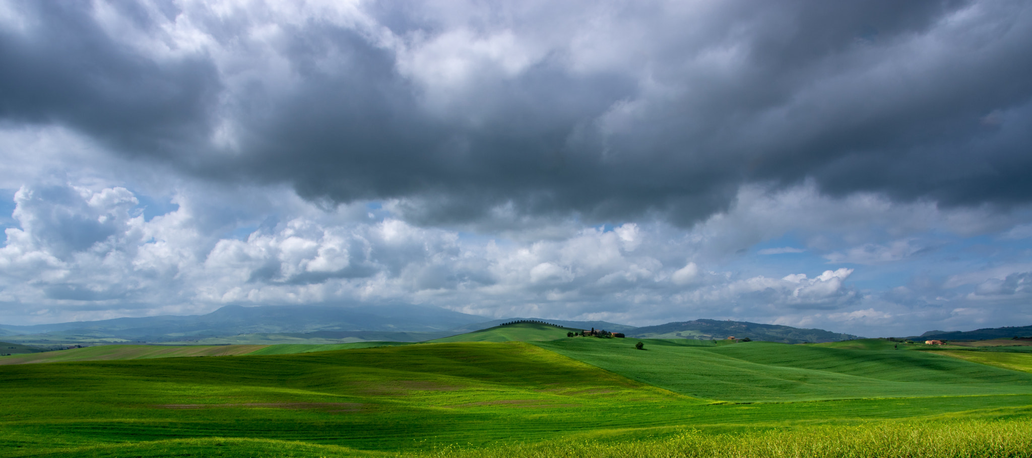 Pentax K-3 II sample photo. Panoramic view of the landscape of the river valle photography