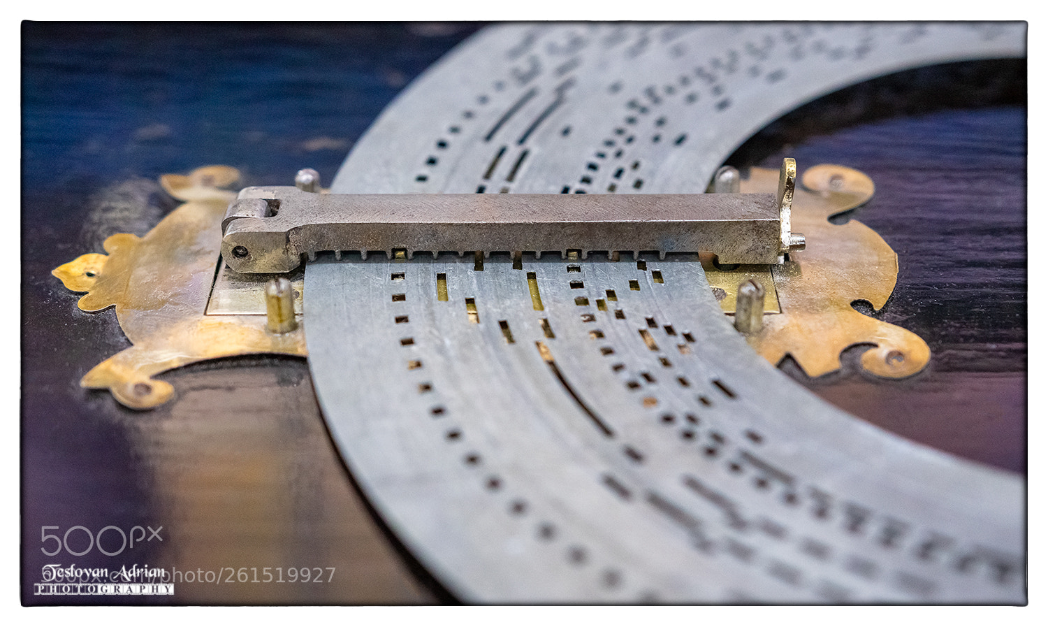 Canon EOS 7D Mark II sample photo. Old codec ! :) photography