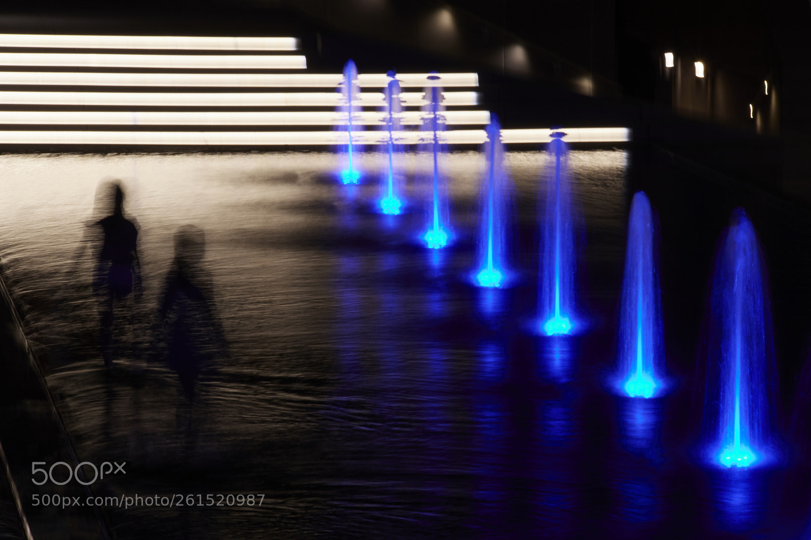 Nikon D500 sample photo. Night dip in fountain photography