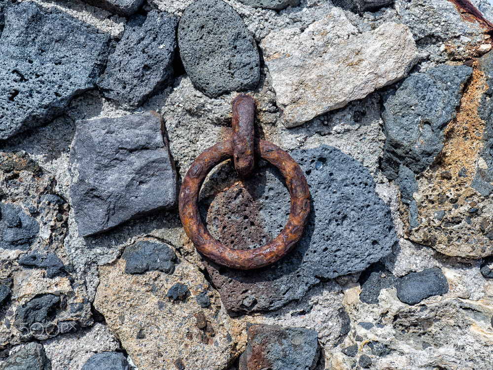 Olympus OM-D E-M10 II sample photo. A ring photography