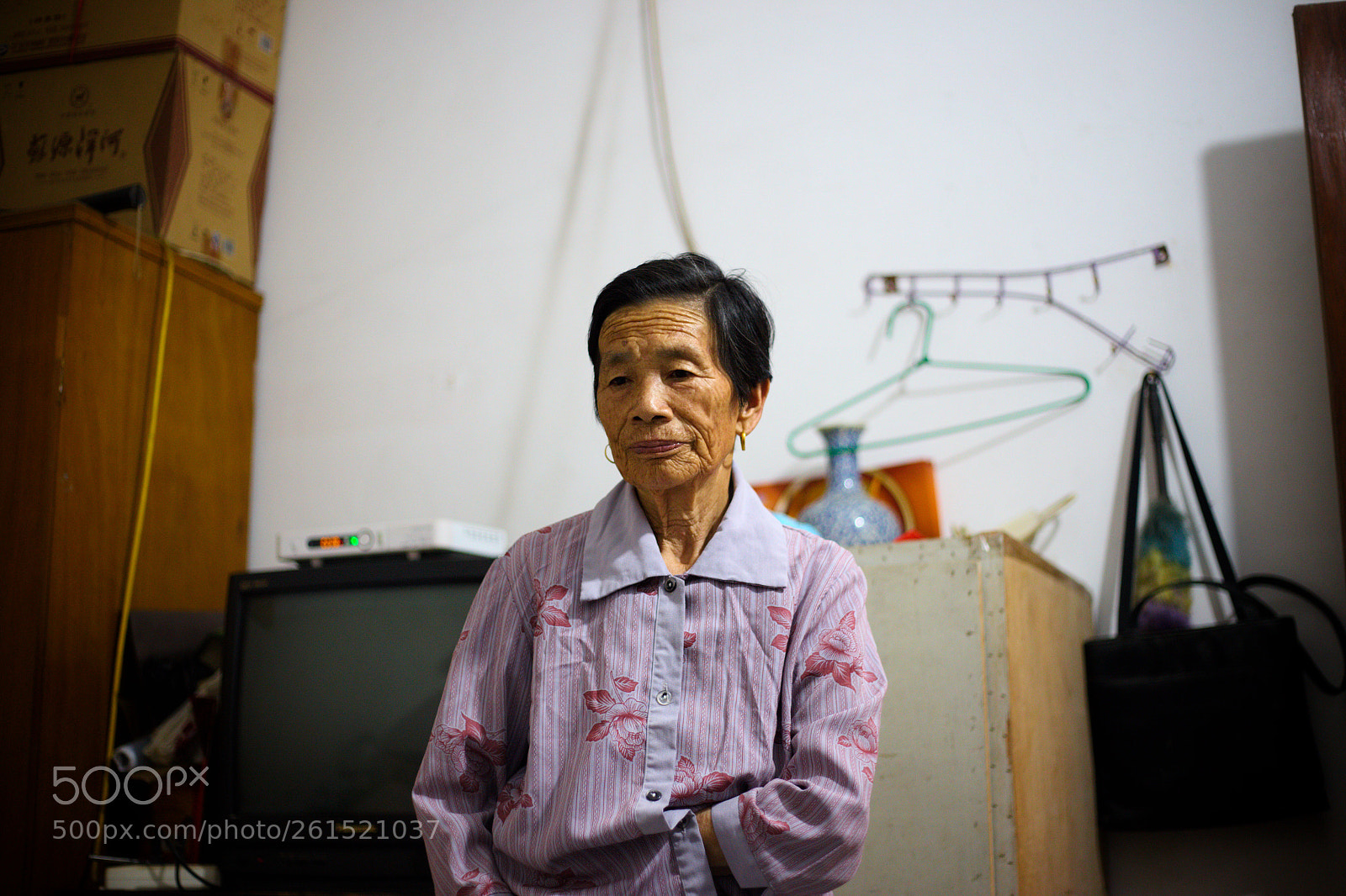 Canon EOS 6D sample photo. Worrying photography