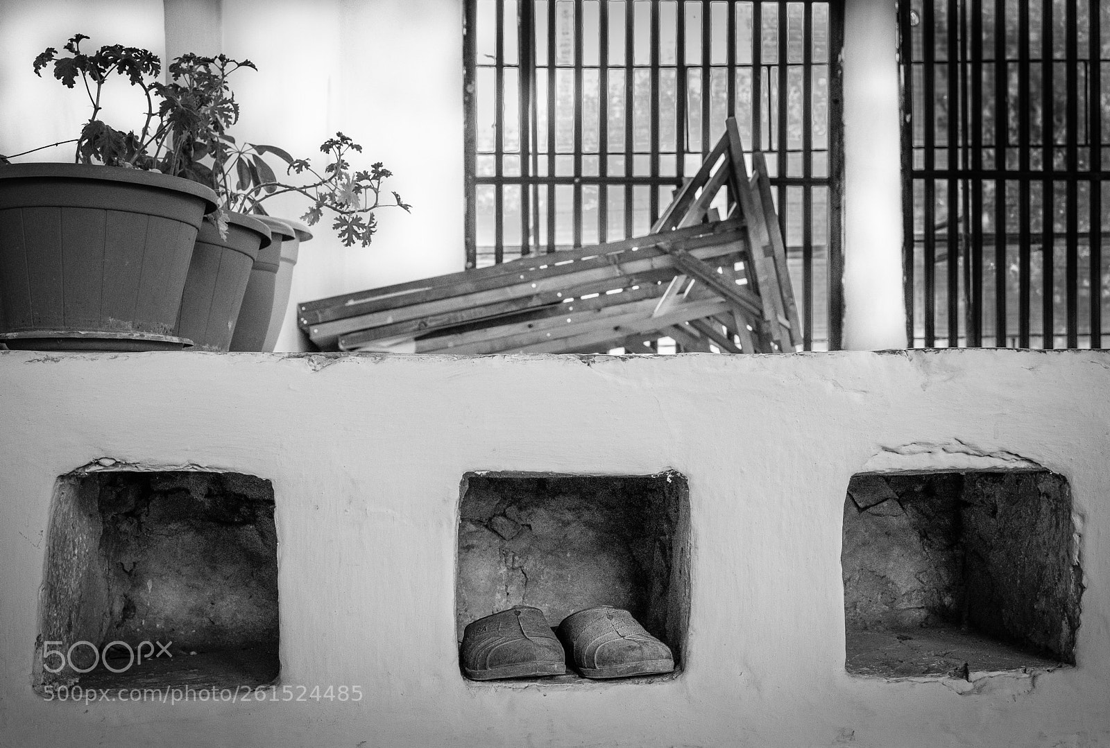 Fujifilm X-T2 sample photo. Outside the mosque2 photography