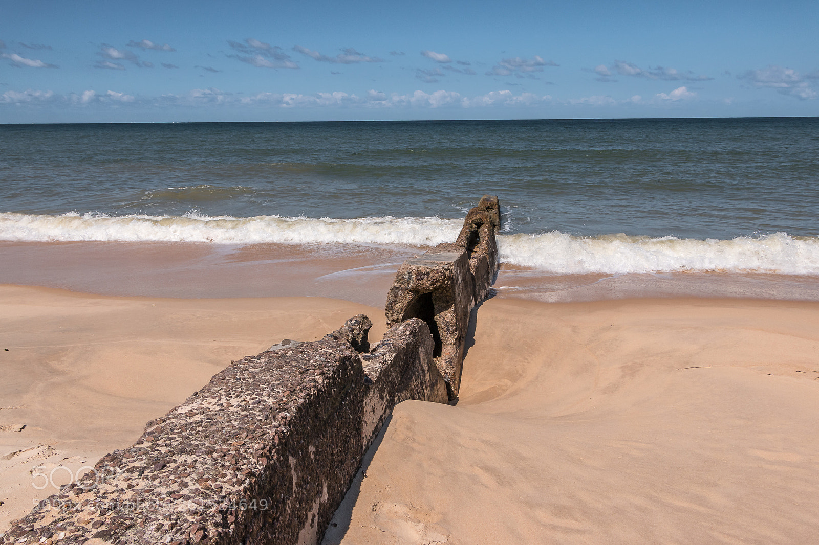 Canon EOS 70D sample photo. Wall on the beach photography