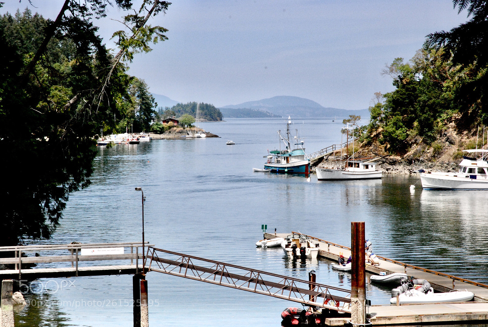 Nikon D80 sample photo. Discovery photography