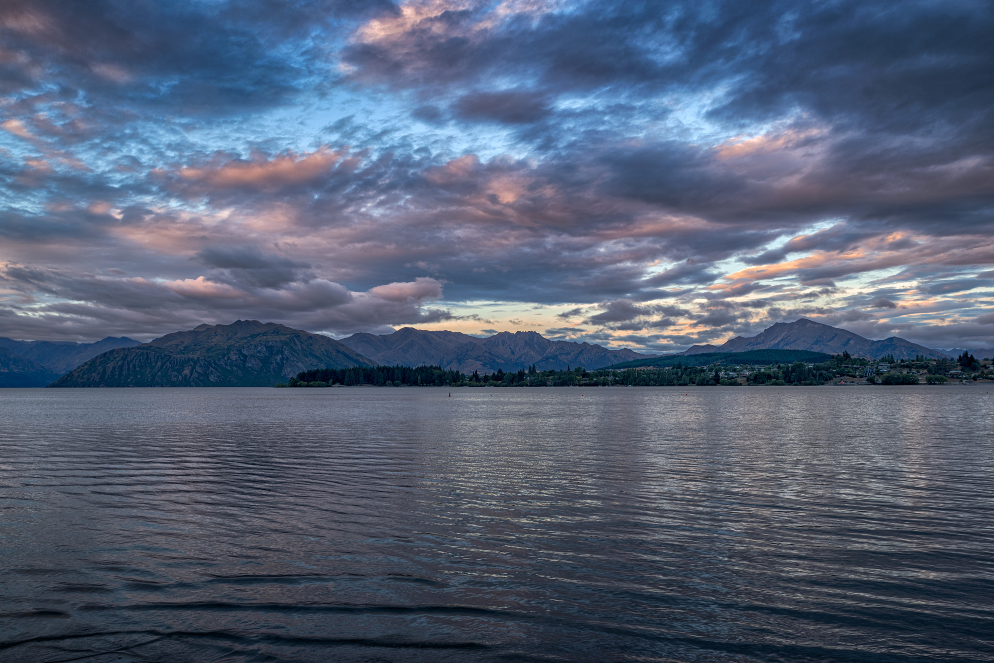 Pentax K-1 sample photo. Lake wanaka evening photography