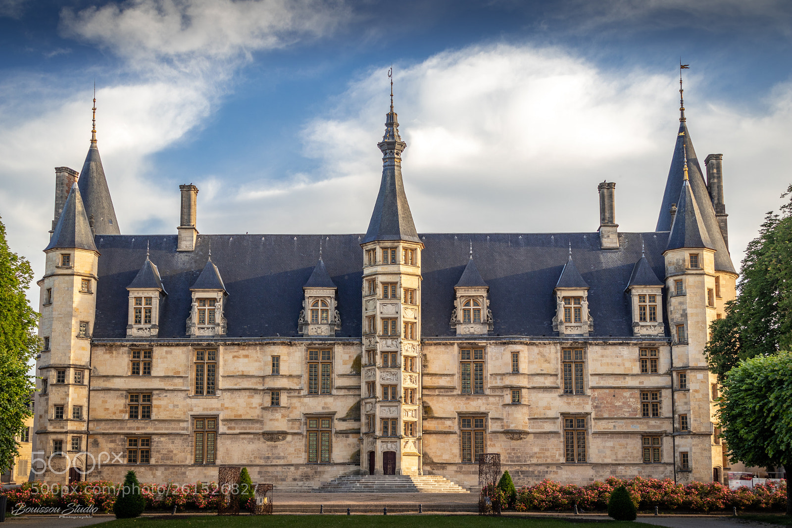 Canon EOS 80D sample photo. Nevers - le palais photography