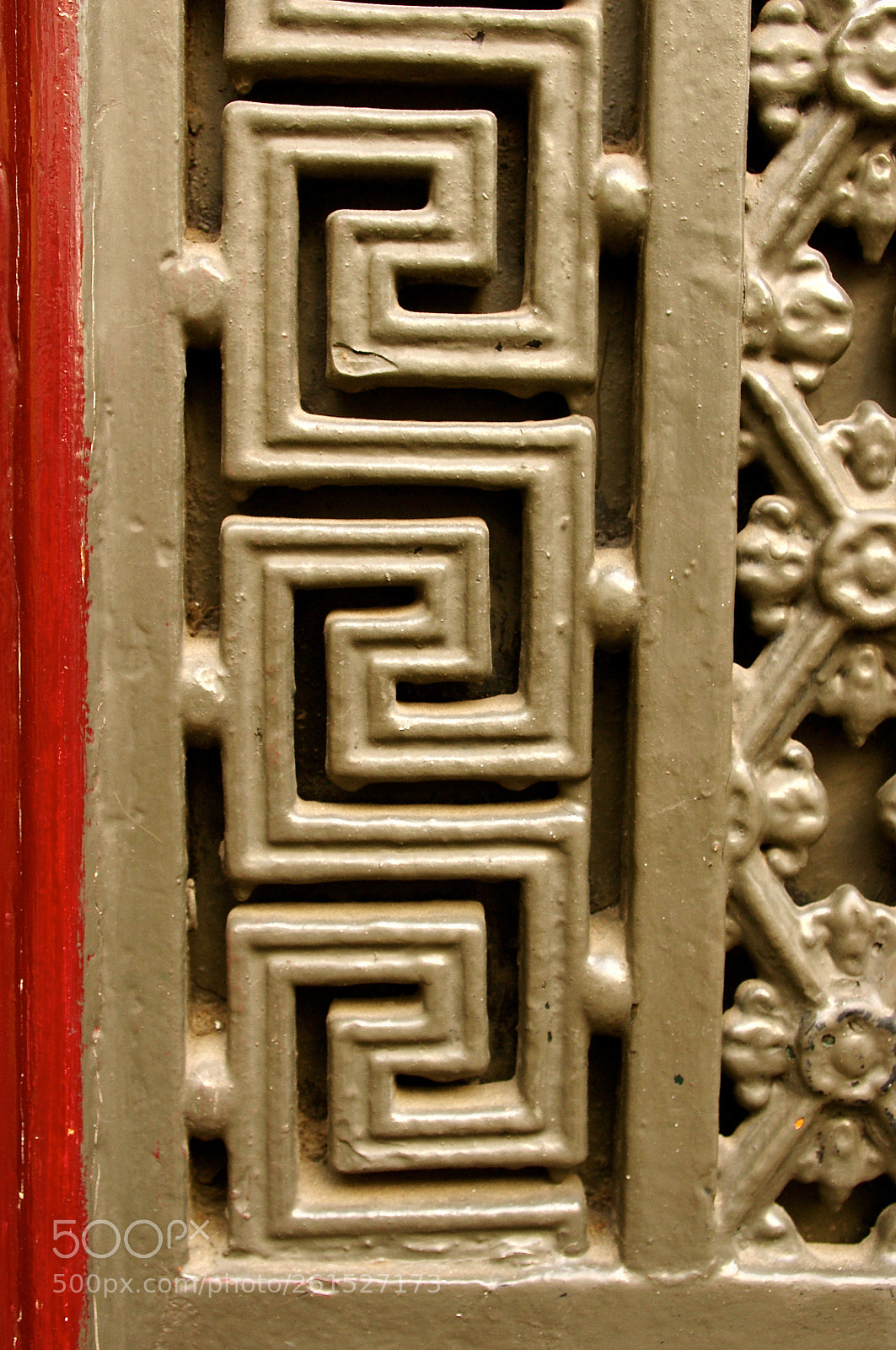 Pentax K-r sample photo. Door details photography