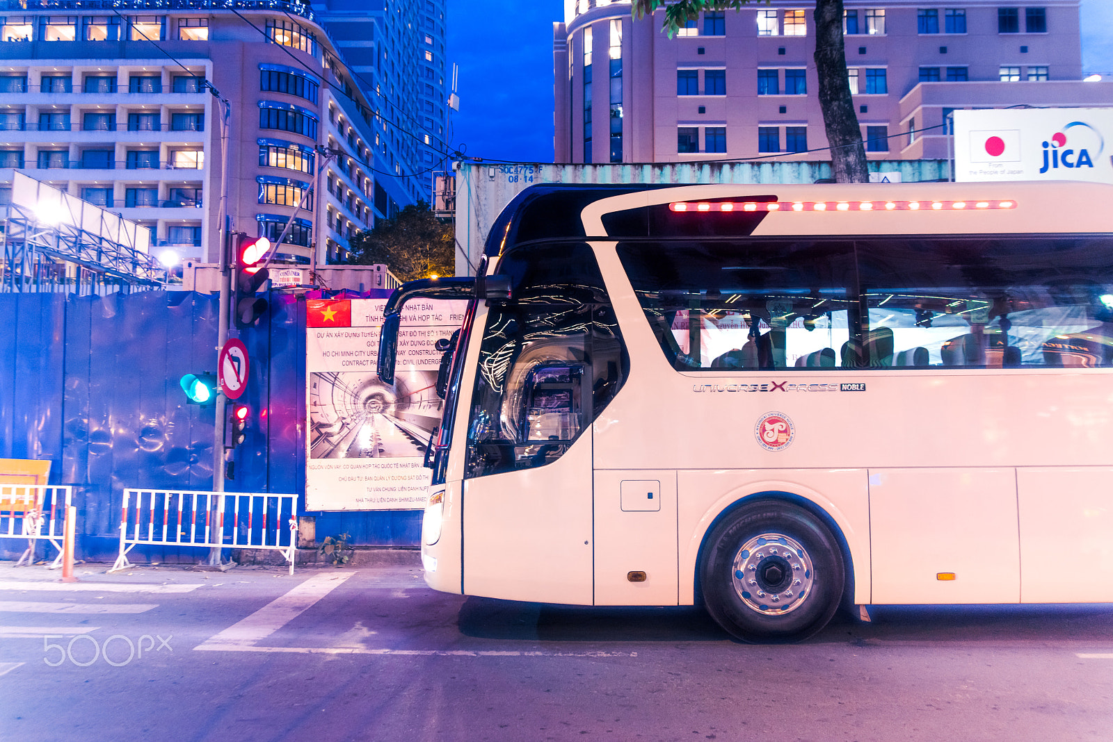 Pentax K-1 sample photo. The bus photography