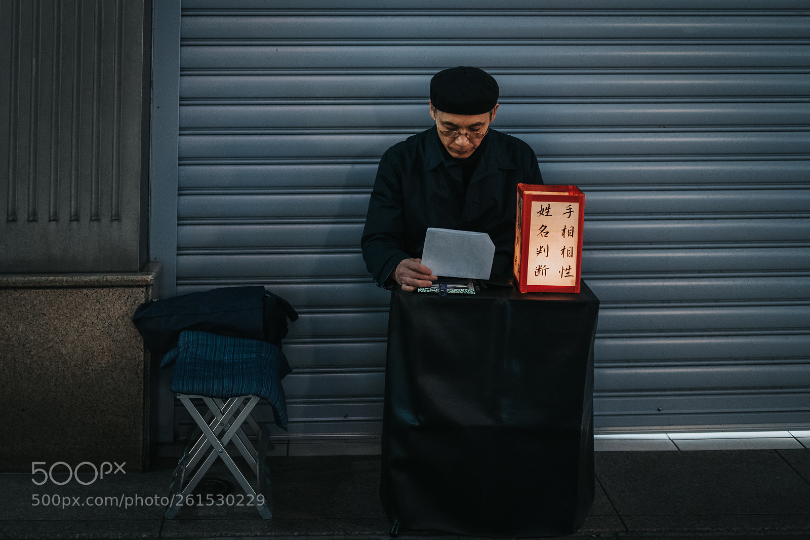 Fujifilm X-T2 sample photo. Fortune teller in shibuya photography