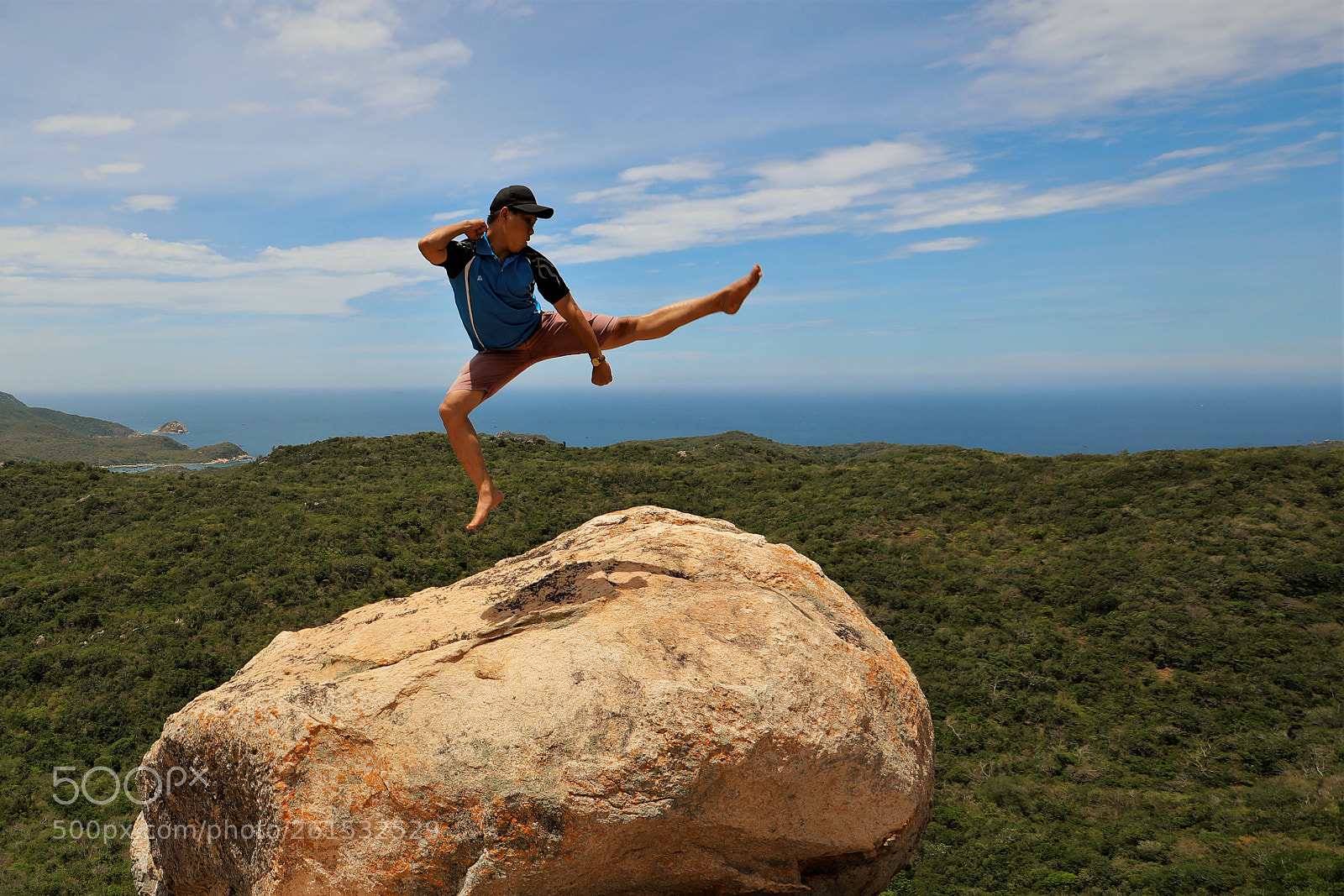 Canon EOS 5D Mark IV sample photo. Fight the rock photography