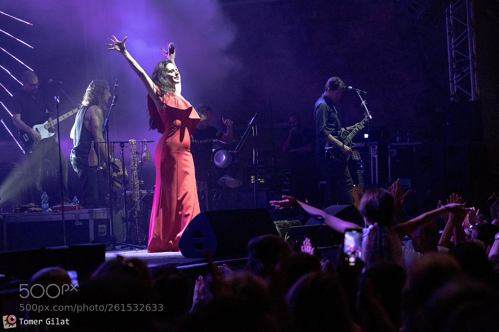 Sony a7R III sample photo. Miri mesika - live photography