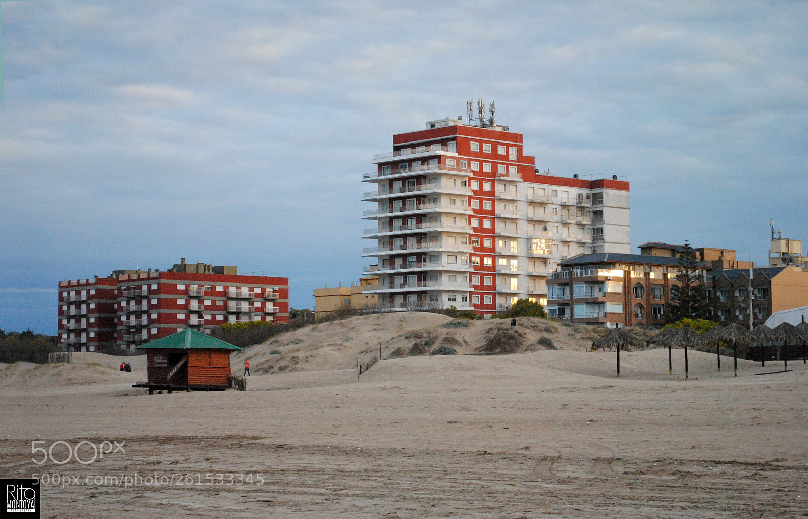 Nikon D3000 sample photo. La costa photography