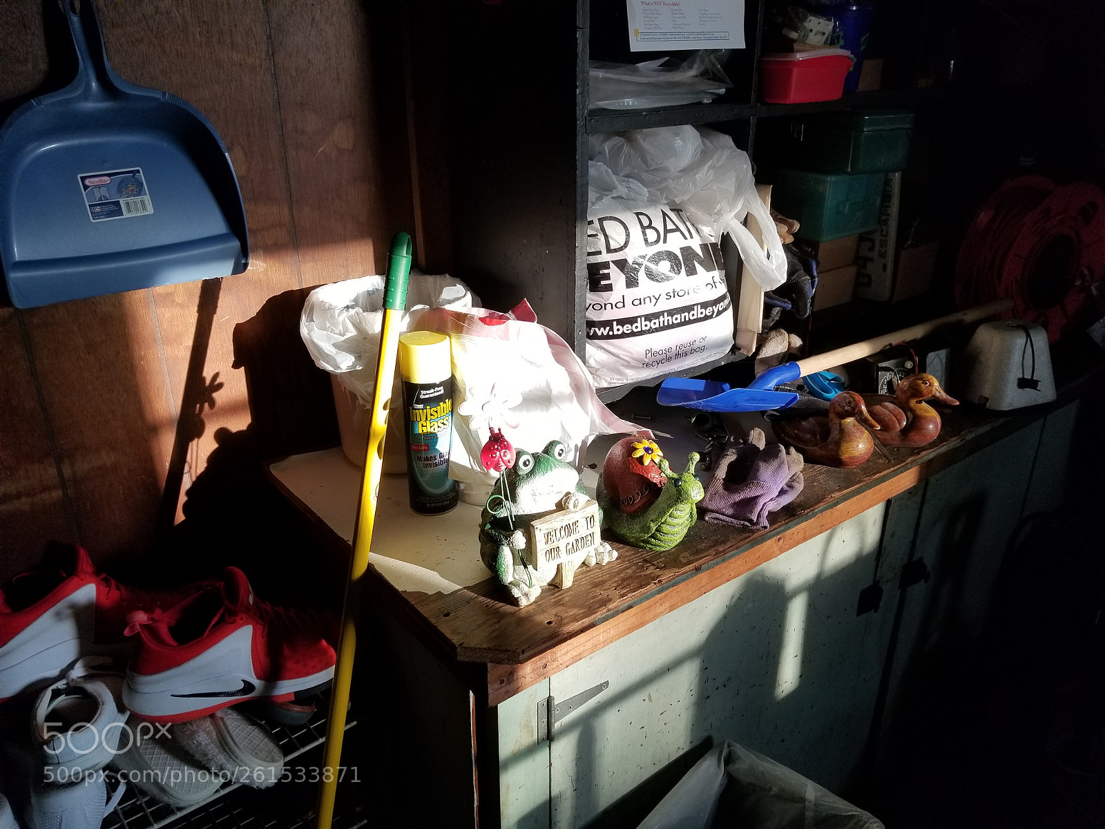 Samsung Galaxy S8+ sample photo. The dirty garage photography