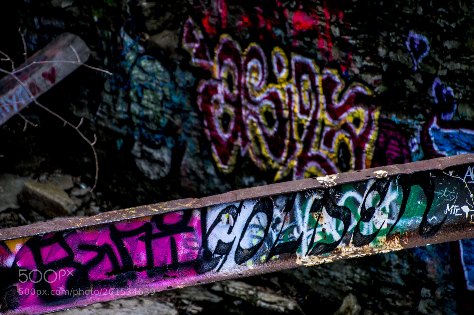Nikon D3400 sample photo. Grafitti by the river photography