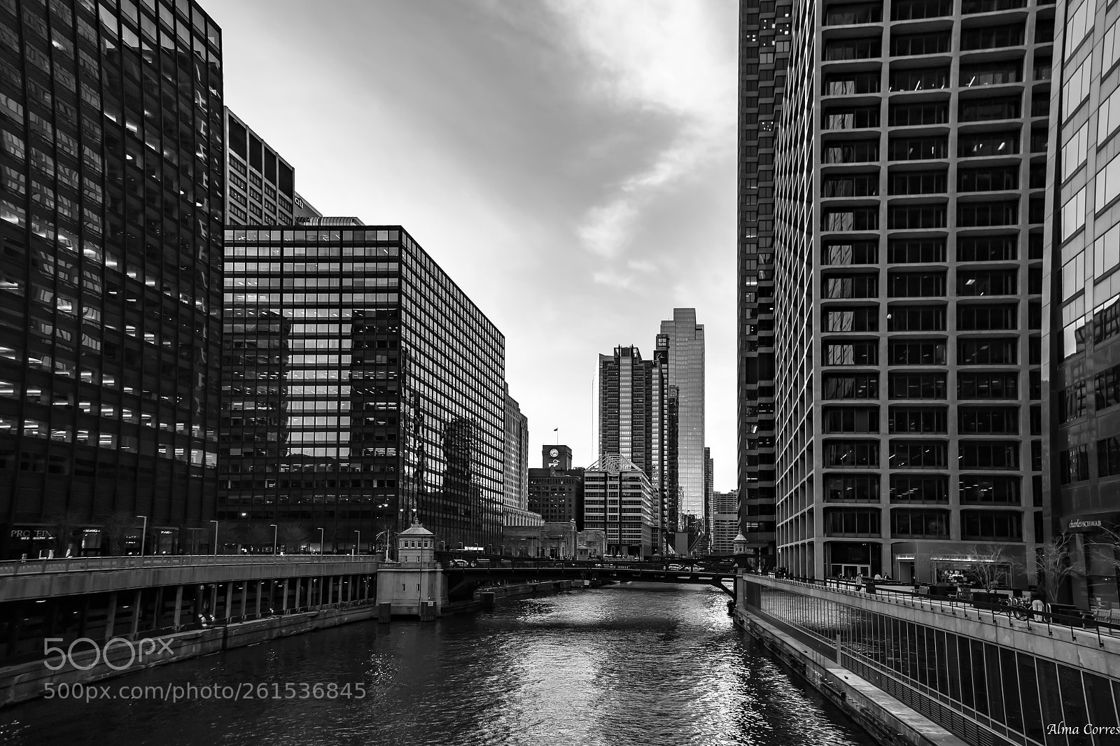 Canon EOS 6D sample photo. Chicago river & monroe street photography