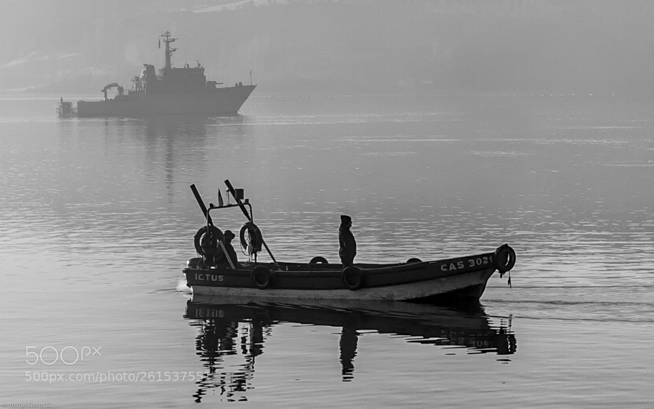 Nikon D700 sample photo. The fisherman and the photography