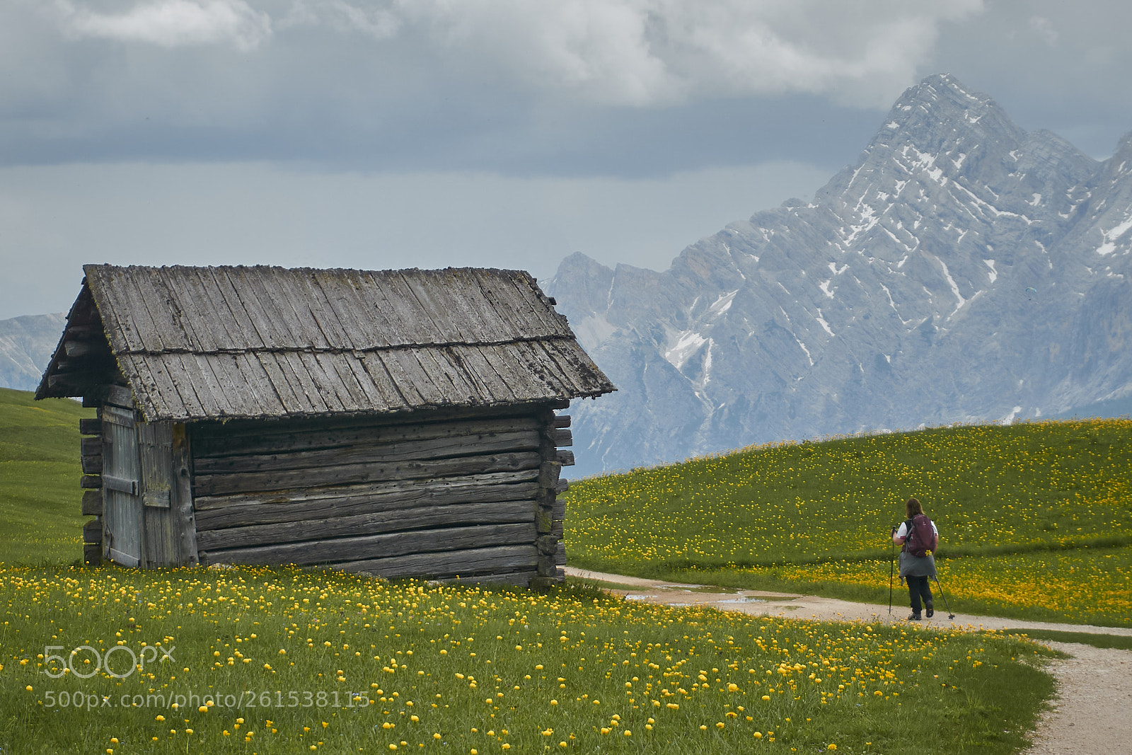Sony a6000 sample photo. Trekking bellow dolomites photography