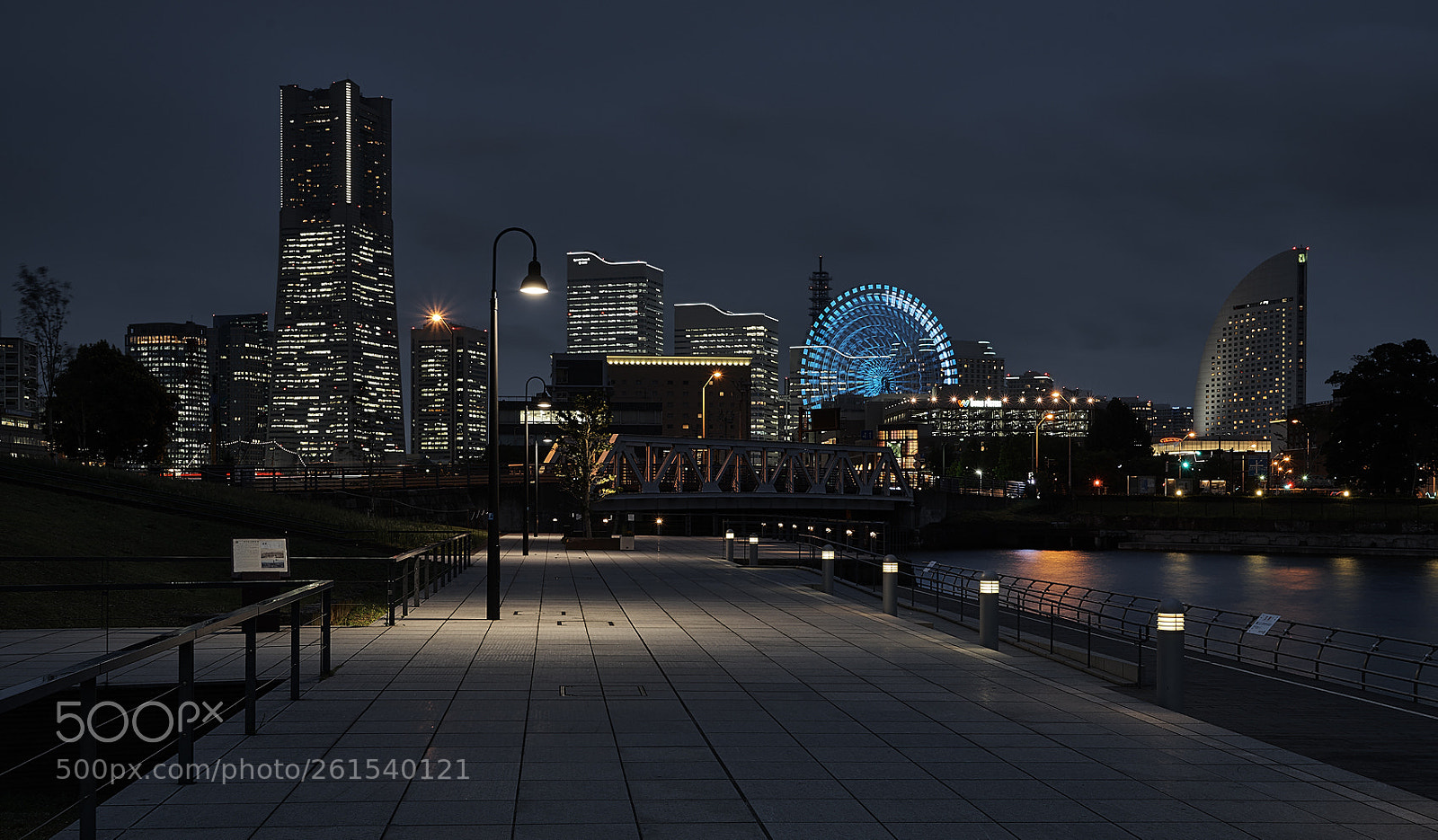 Sony a7 II sample photo. Yokohama skyline photography