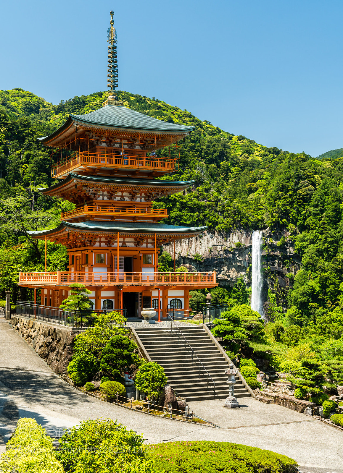 Sony a7R III sample photo. Kumano nachi taisha shrine photography