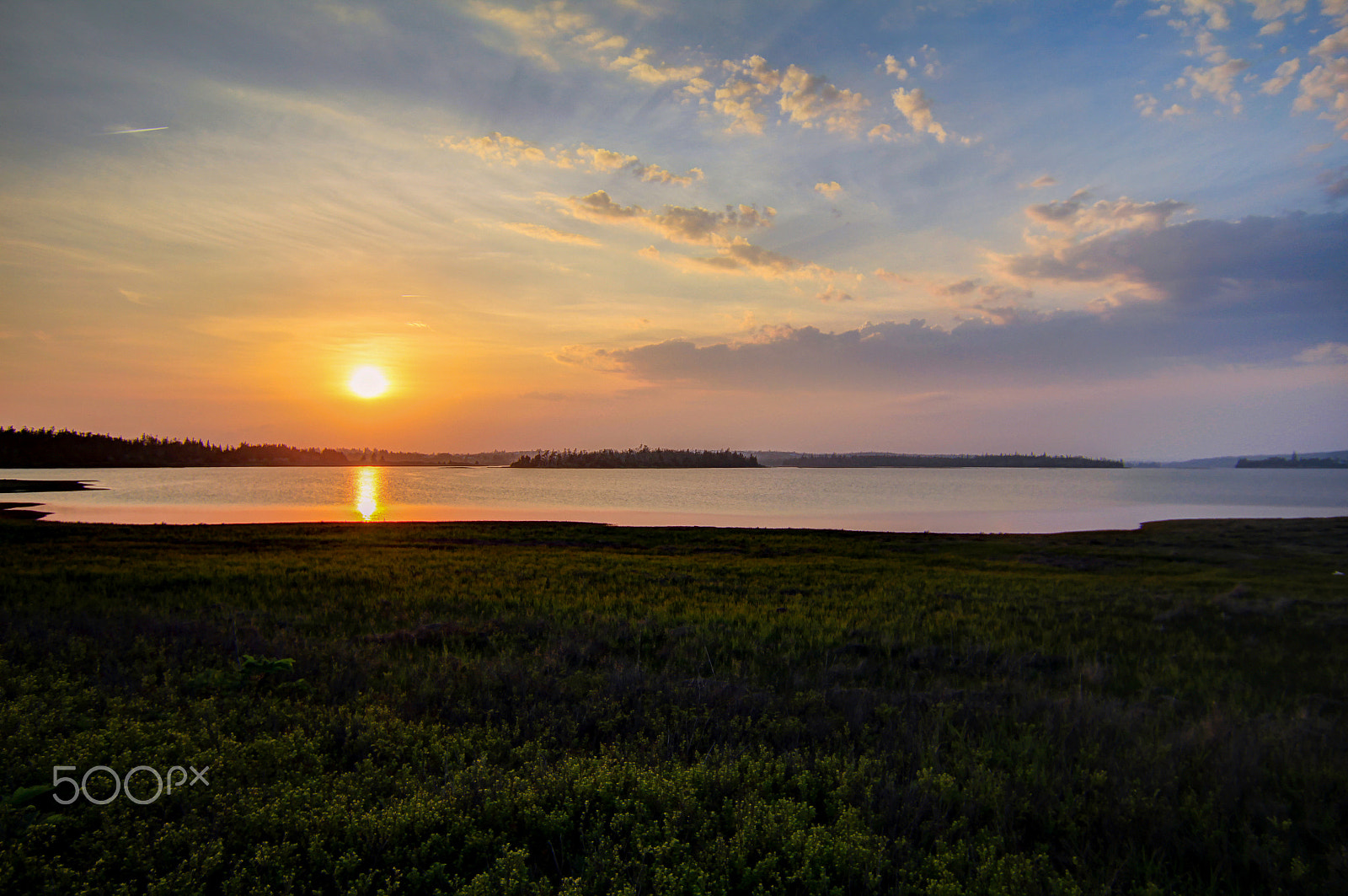 Canon EOS 650D (EOS Rebel T4i / EOS Kiss X6i) sample photo. Sunset over water photography